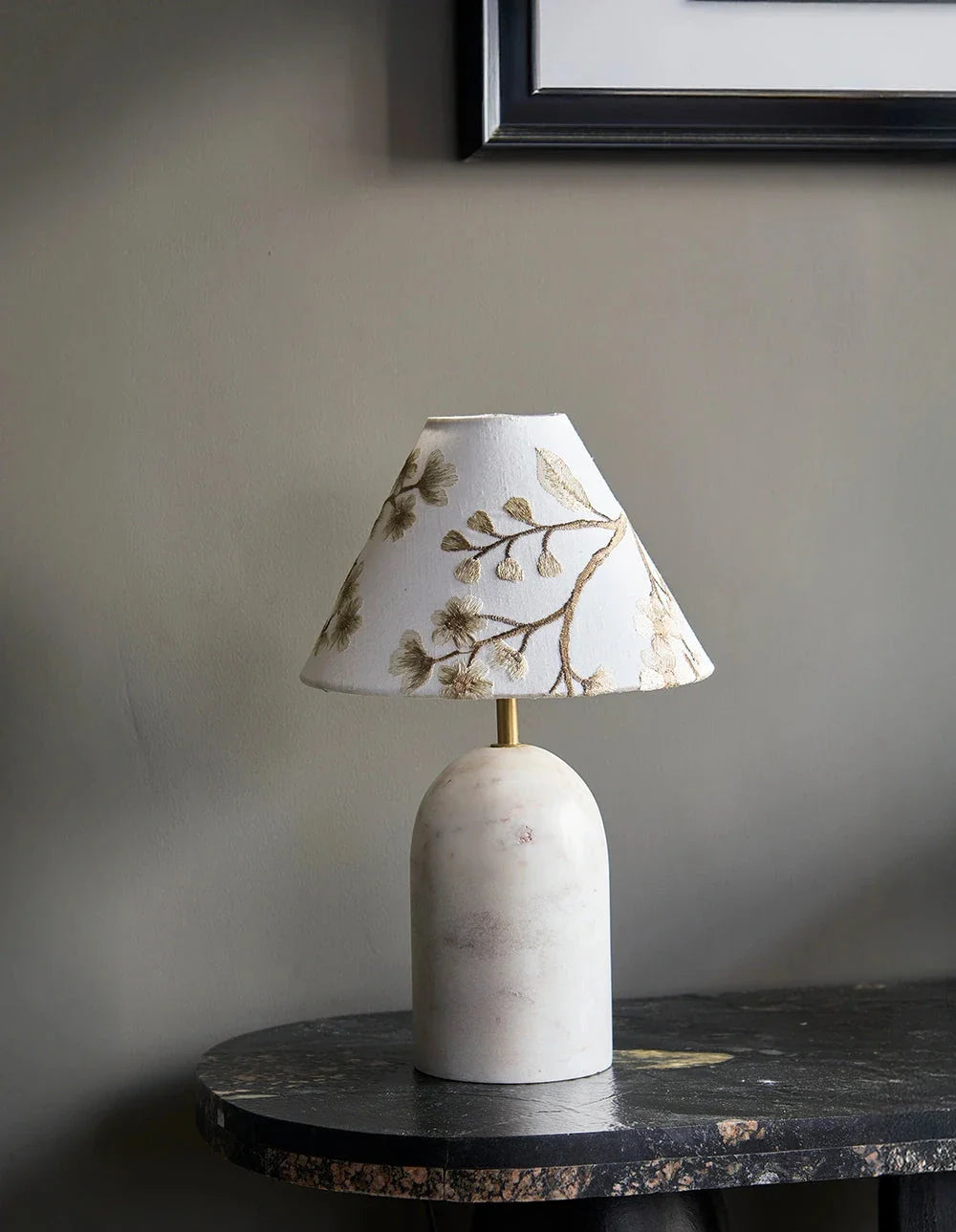 LUNA MARBLE LAMP