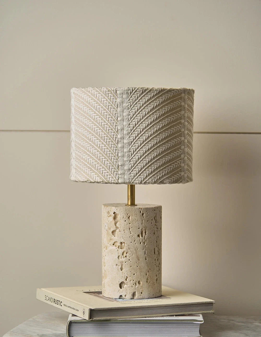 TERRA TRAVERTINE LAMP