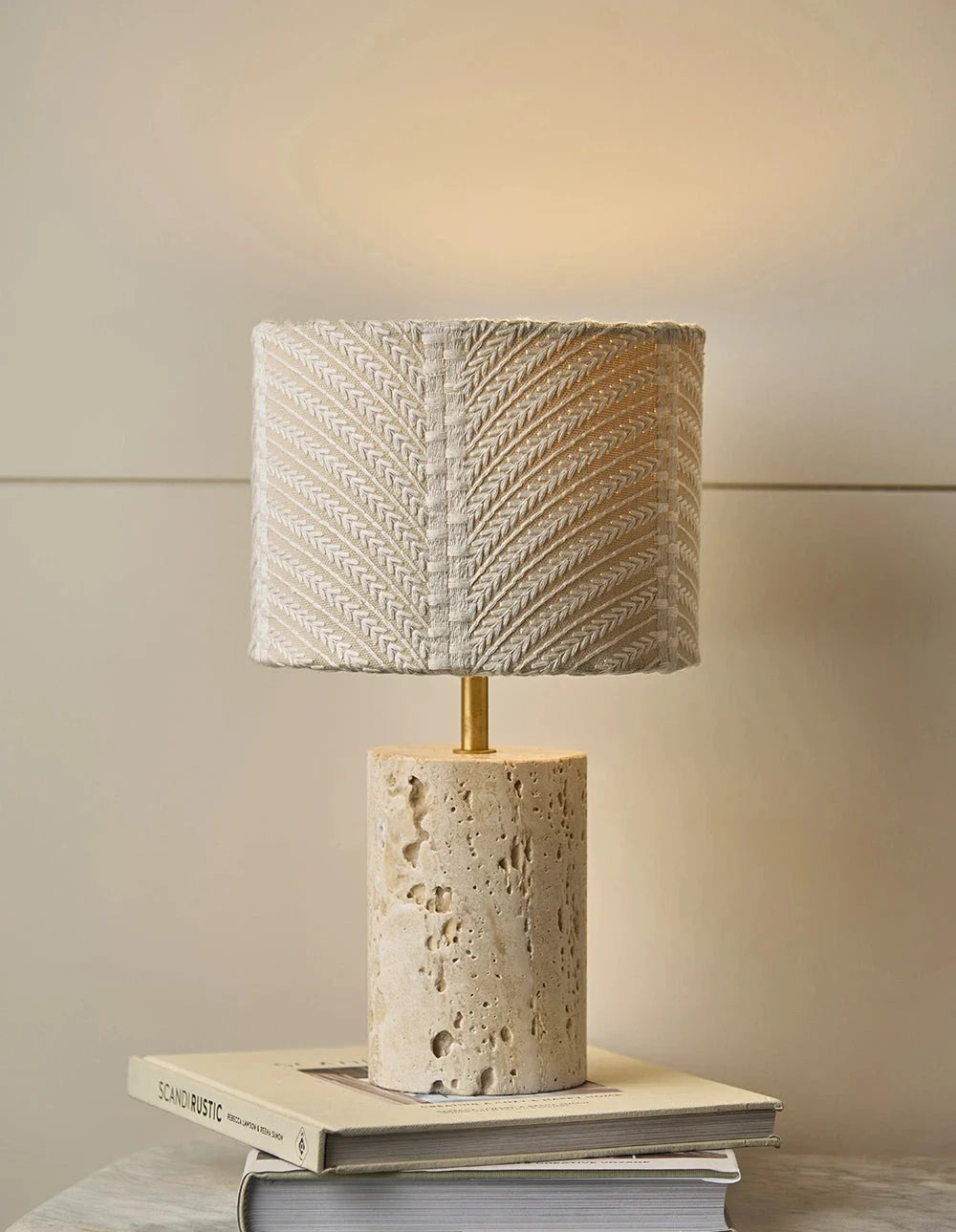 TERRA TRAVERTINE LAMP